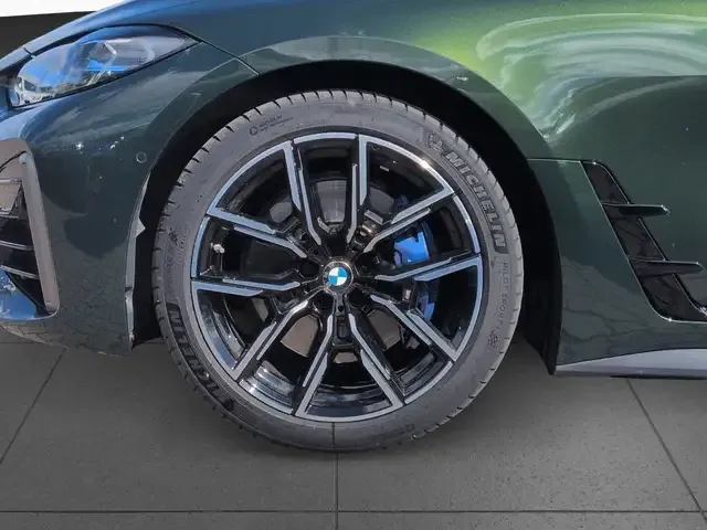 BMW 440