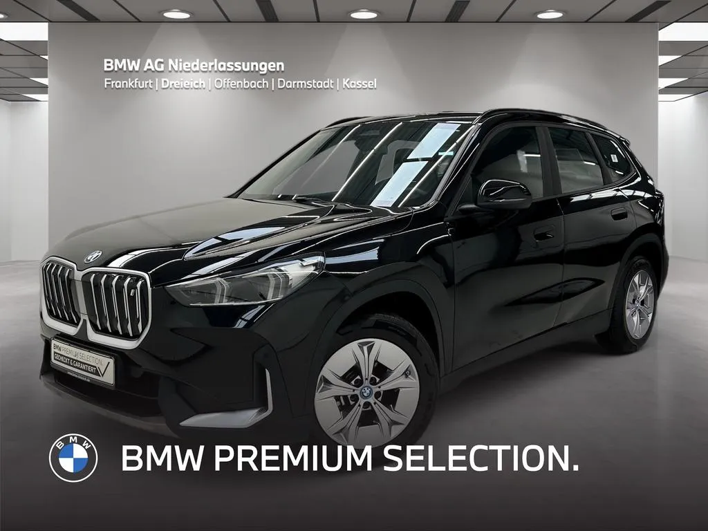 BMW iX1