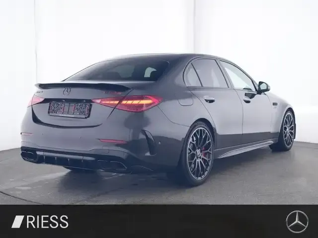 Mercedes-Benz C 63 AMG