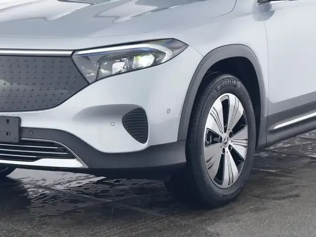 Mercedes-Benz EQB 350