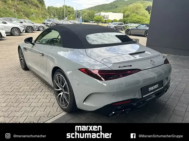 Mercedes-Benz SL 63 AMG