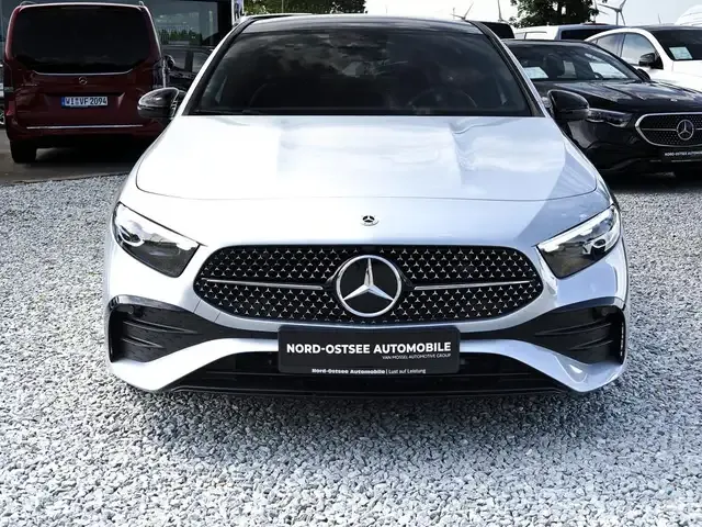 Mercedes-Benz A 200
