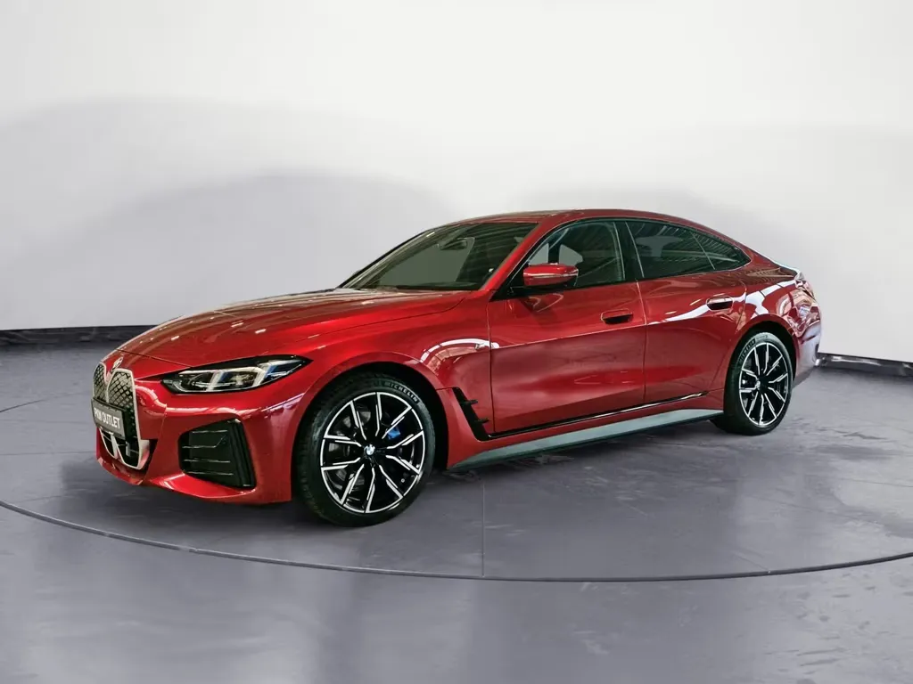 BMW i4