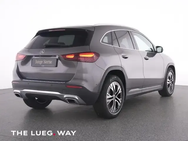 Mercedes-Benz GLA 200