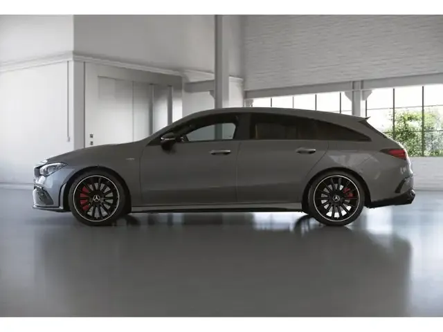 Mercedes-Benz CLA 35 AMG