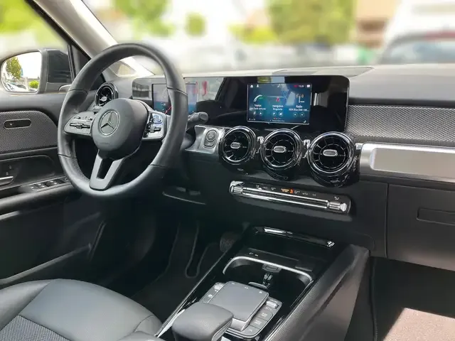 Mercedes-Benz GLB 200