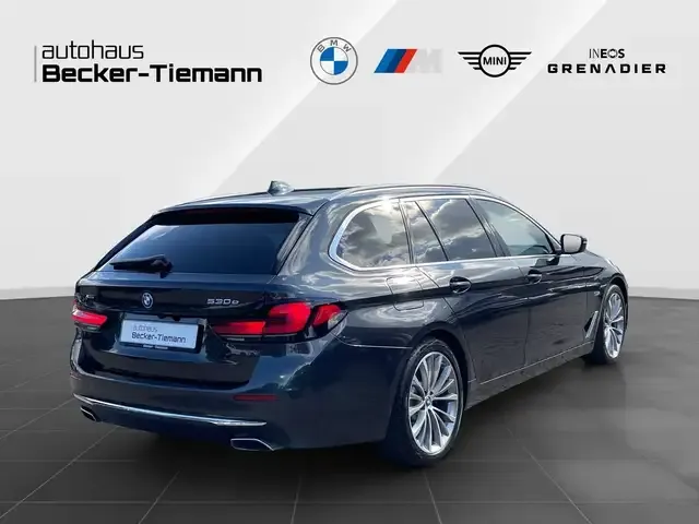 BMW 530