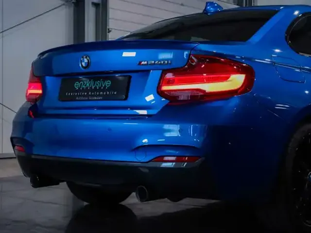 BMW 240