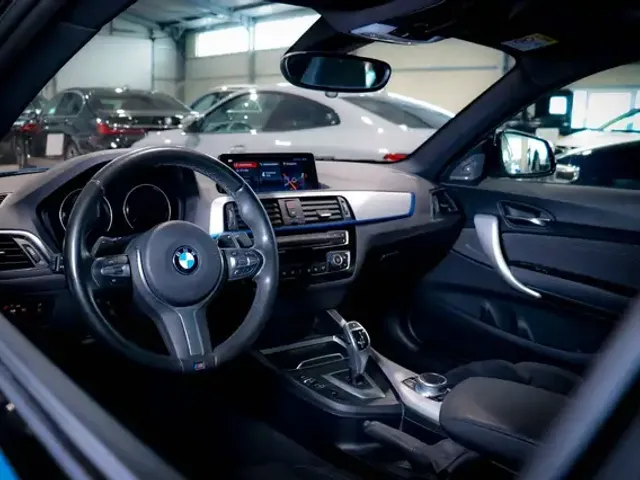 BMW 240