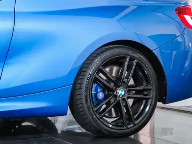 BMW 240