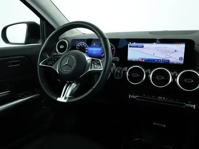 Mercedes-Benz GLA 180