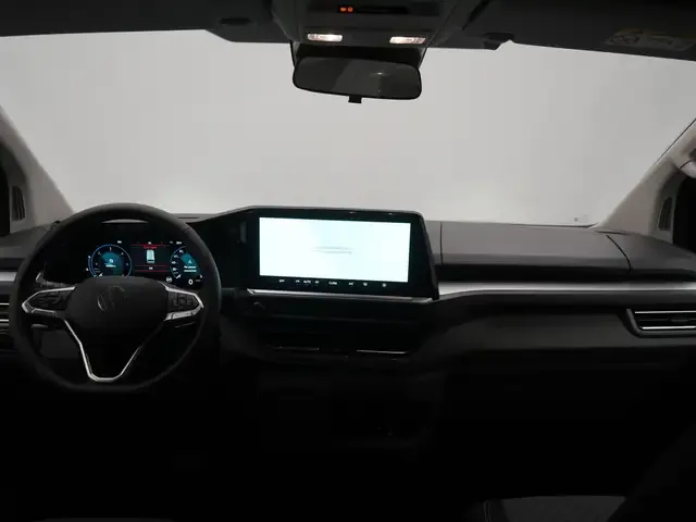 Volkswagen T7 Caravelle