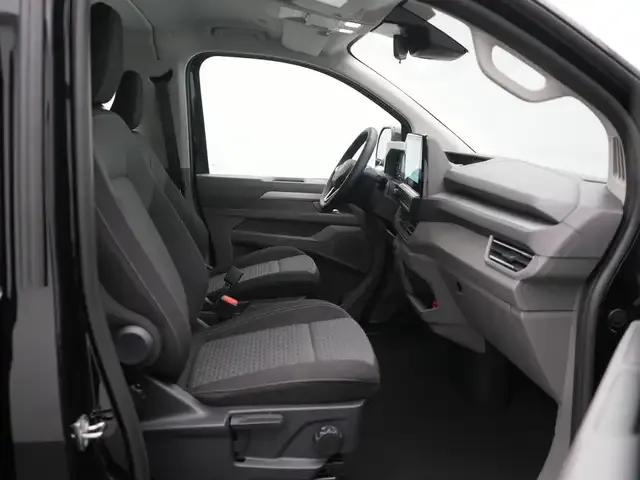 Volkswagen T7 Caravelle