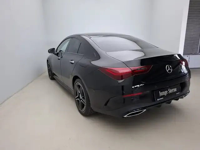 Mercedes-Benz CLA 180