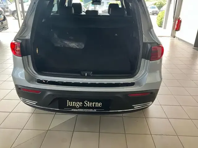 Mercedes-Benz EQB 350