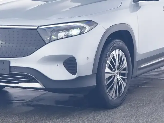 Mercedes-Benz EQB 350