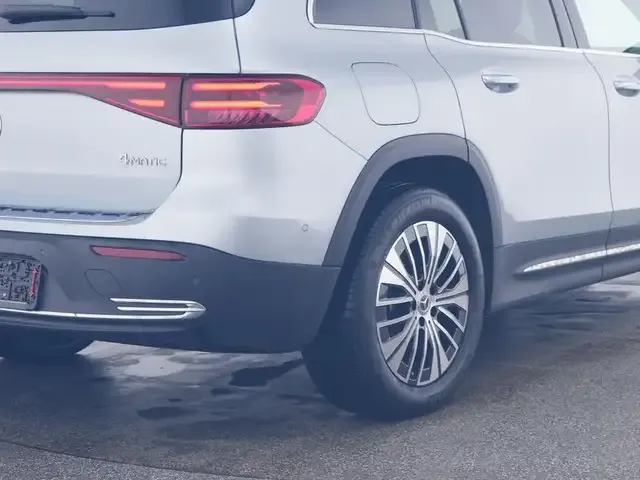 Mercedes-Benz EQB 350