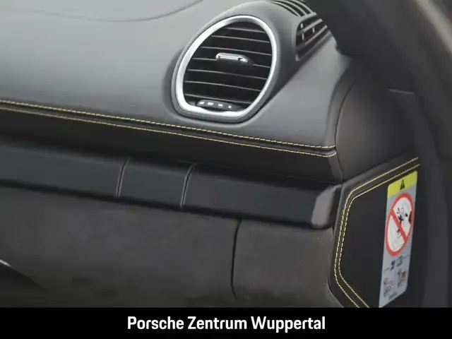 Porsche 718 Spyder