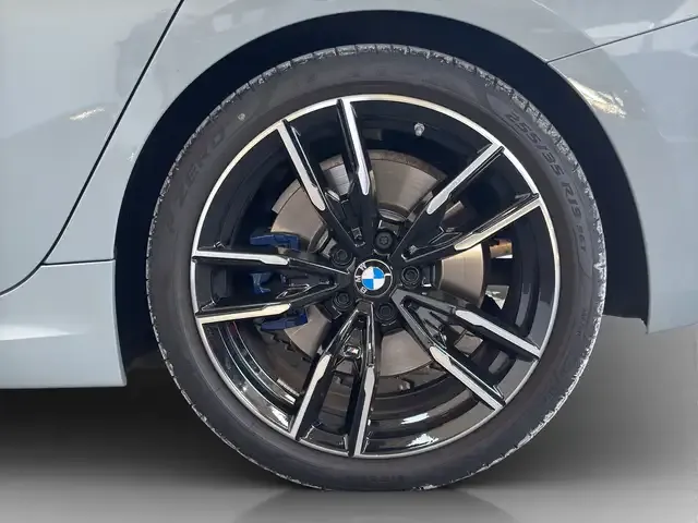 BMW 340