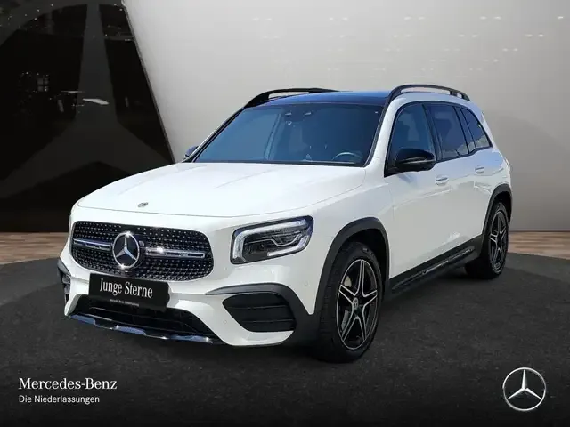 Mercedes-Benz GLB 220