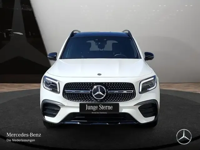 Mercedes-Benz GLB 220