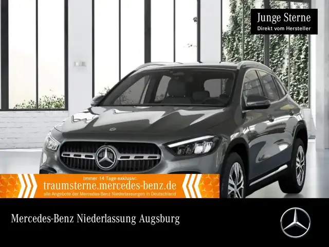 Mercedes-Benz GLA 220