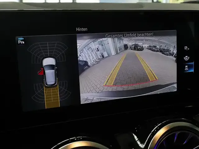 Mercedes-Benz EQA 250