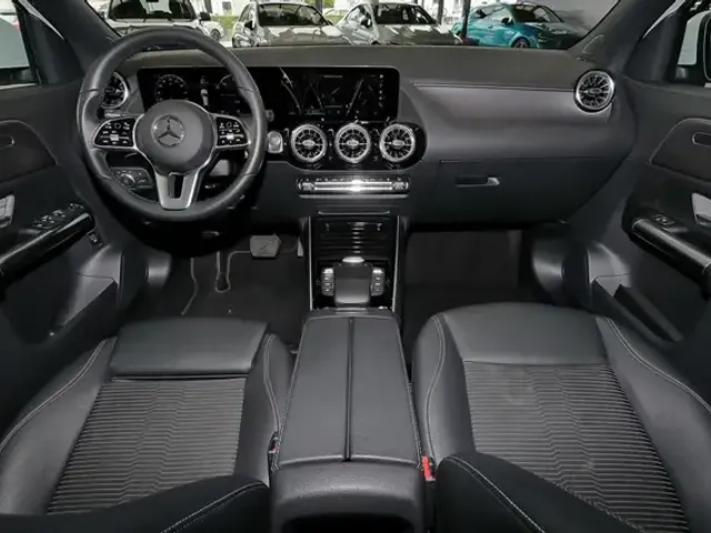 Mercedes-Benz EQA 250
