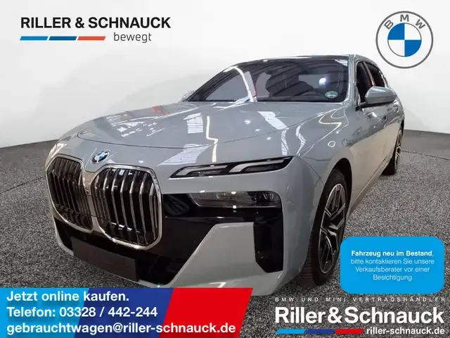 BMW 740