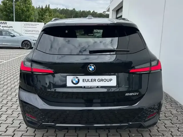 BMW 220