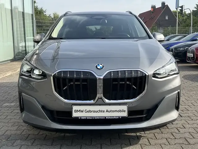 BMW 220