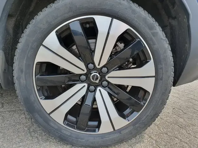Volvo C40