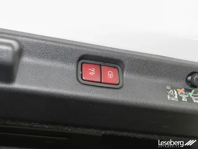 Mercedes-Benz EQE 500