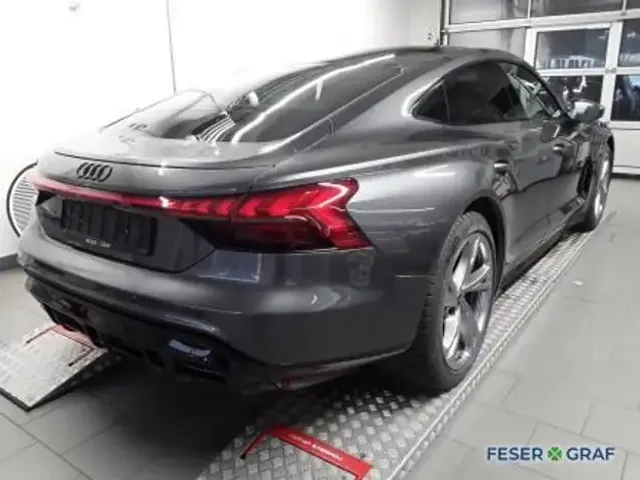 Audi e-tron GT