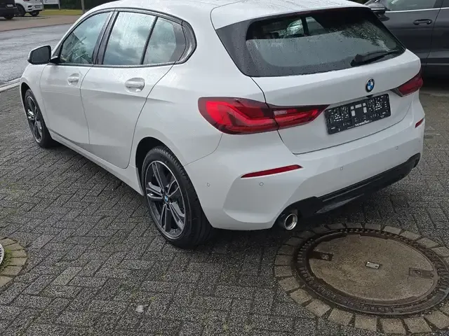 BMW 118