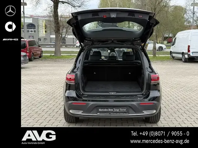 Mercedes-Benz EQB 300