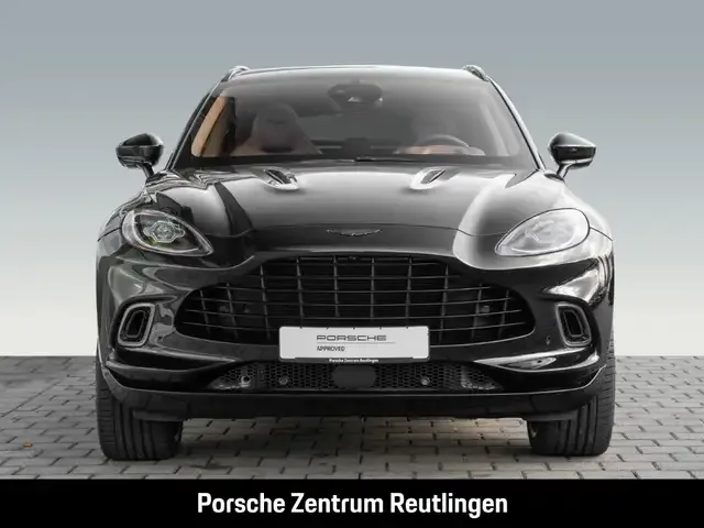 Aston Martin DBX