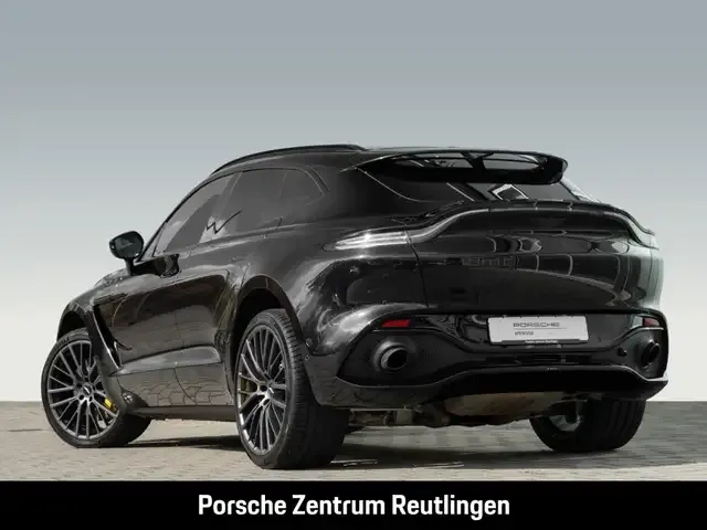 Aston Martin DBX