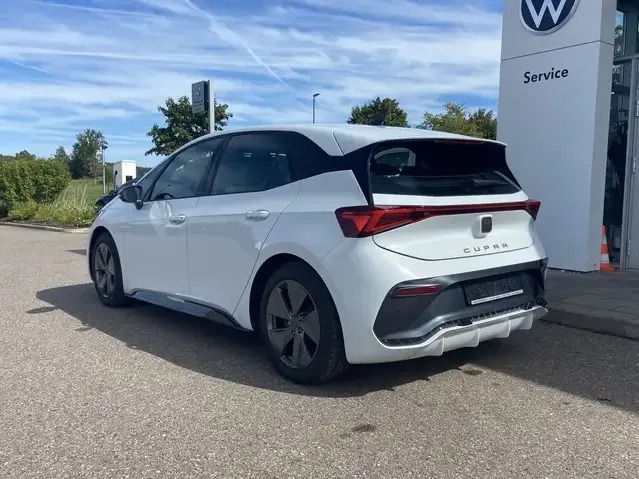 CUPRA Born