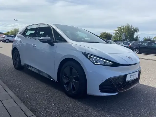 CUPRA Born