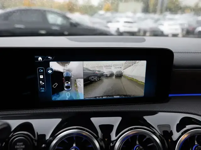 Mercedes-Benz CLA 220