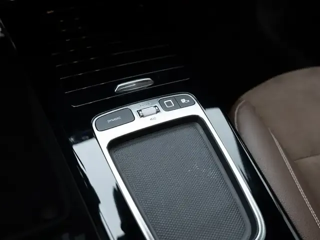 Mercedes-Benz CLA 220