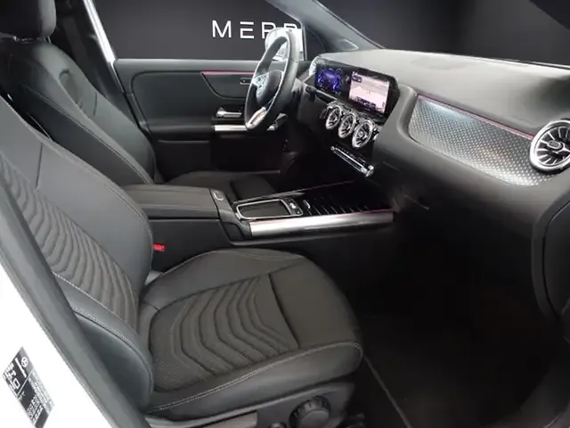 Mercedes-Benz EQA 300