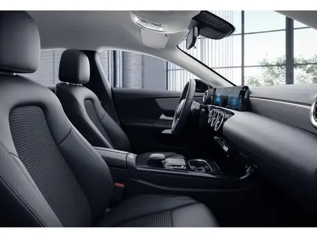 Mercedes-Benz CLA 220