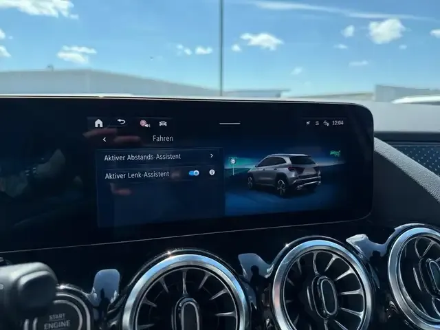 Mercedes-Benz GLA 180