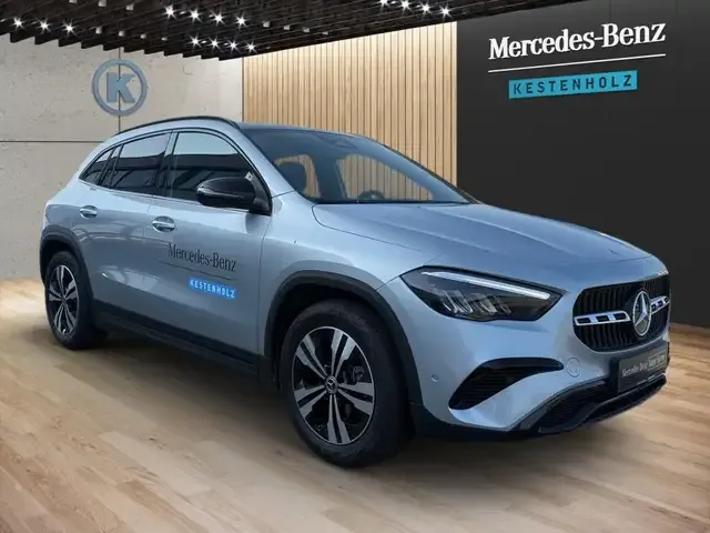 Mercedes-Benz GLA 180