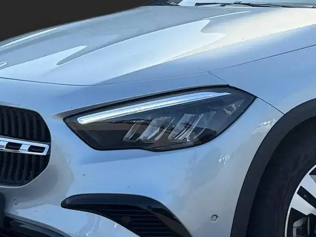 Mercedes-Benz GLA 180