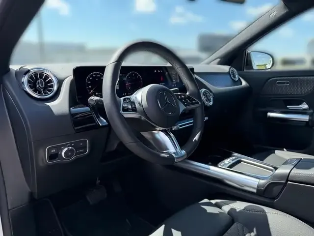 Mercedes-Benz GLA 180