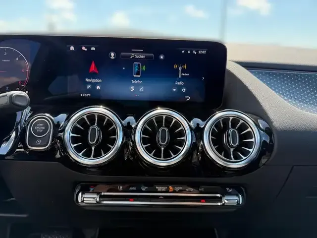 Mercedes-Benz GLA 180
