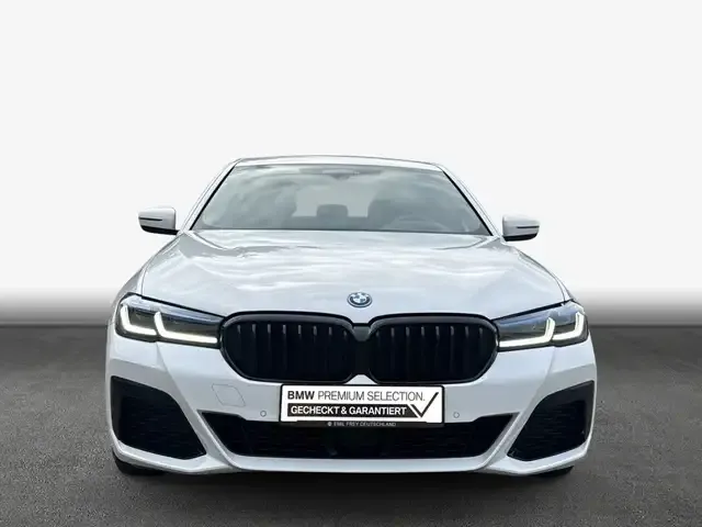 BMW 545